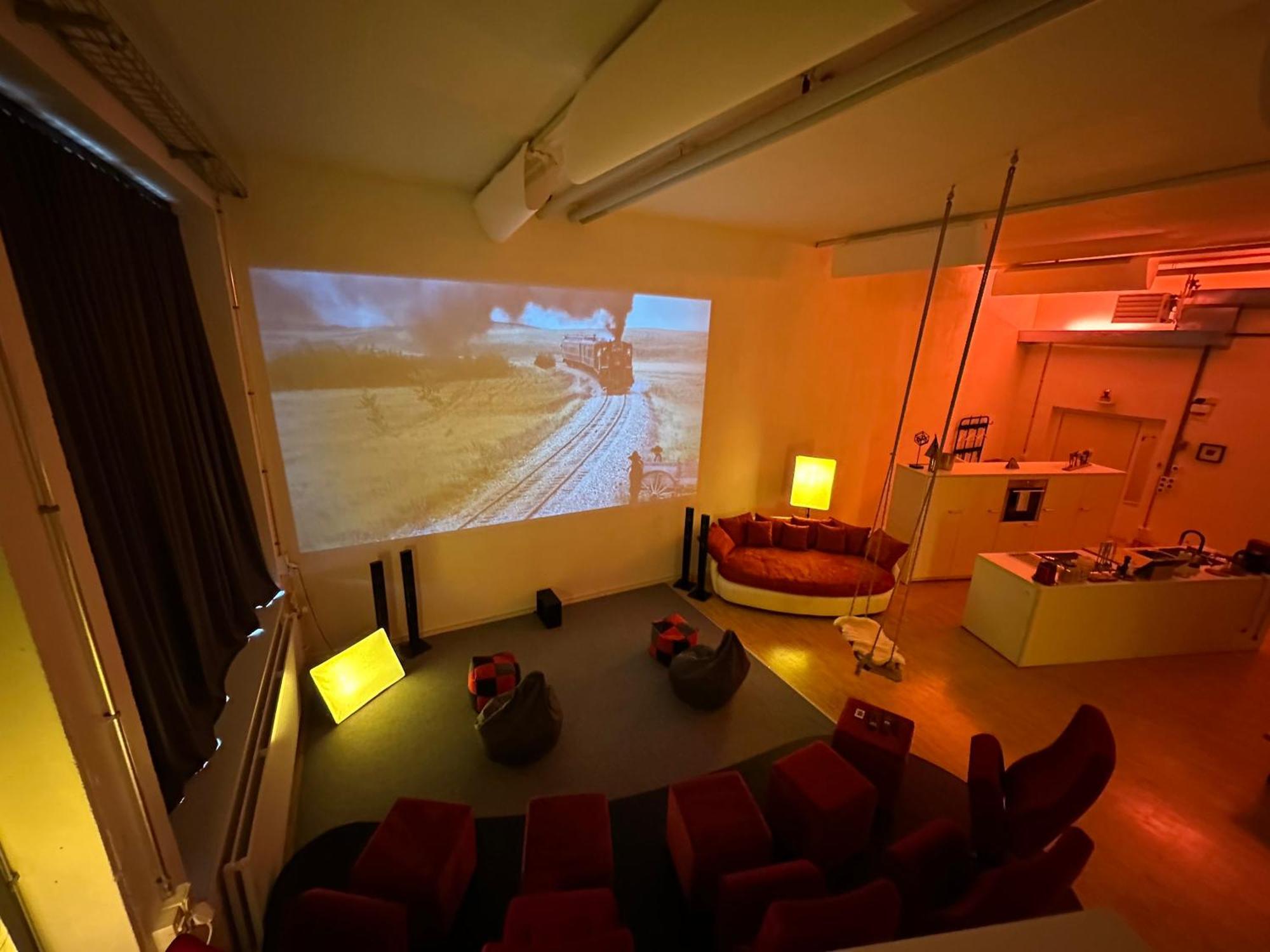 Loft With Home Cinema Triesenberg Exteriör bild